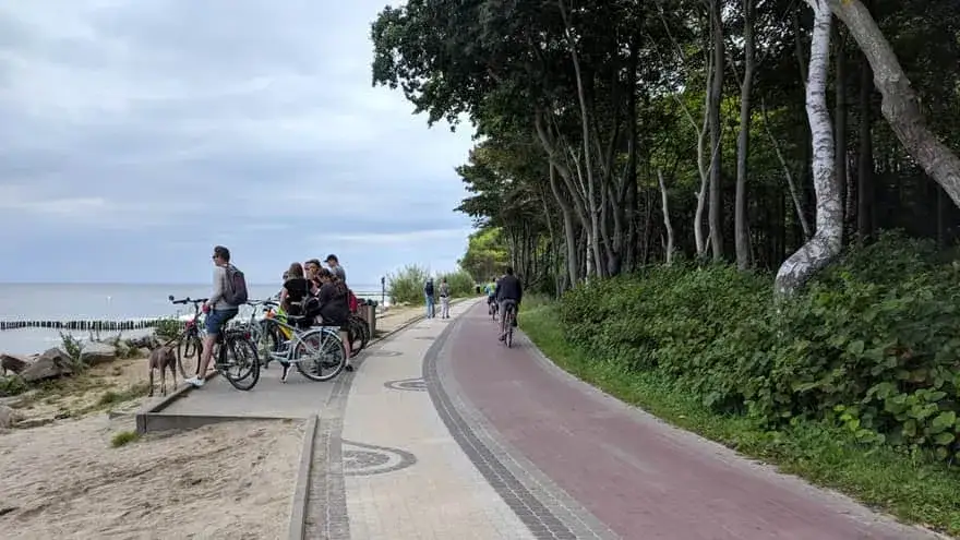 Ile km z Ustronia Morskiego do Kołobrzegu? Sprawdź różne trasy