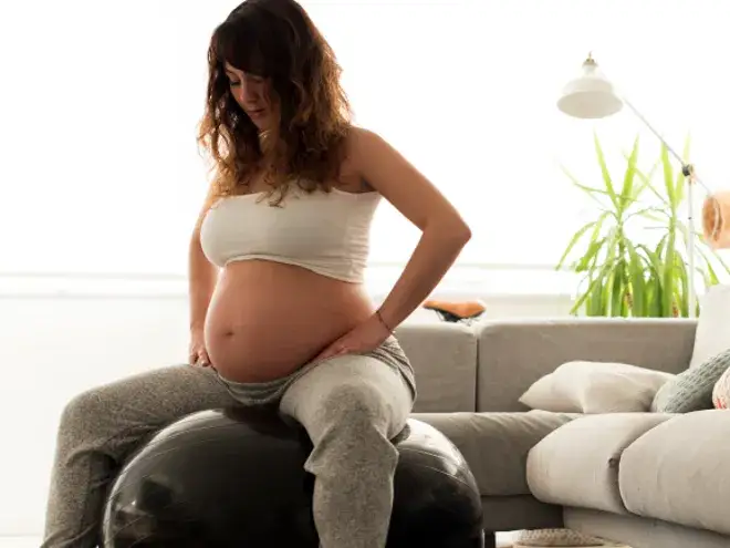 Jak przyspieszyć poród ćwiczeniami i uniknąć stresu w trakcie porodu