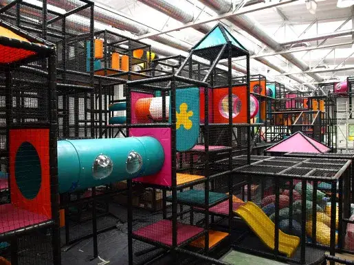 Co robić w Mielnie gdy pada deszcz? Sprawdź najlepsze atrakcje