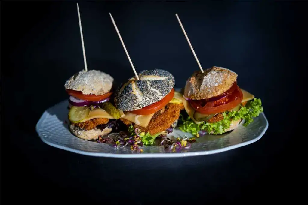 Mini burgery gdzie kupić? Sprawdź najlepsze miejsca i oferty