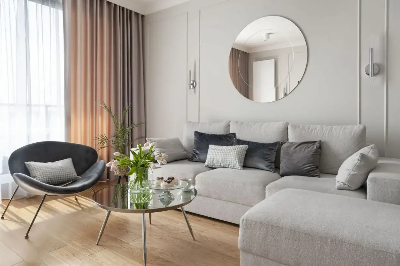 Jak optycznie powiększyć salon i cieszyć się przestronnością wnętrza