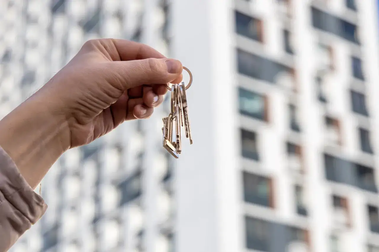 Spółdzielcze mieszkanie: Kupić czy nie? Przewodnik krok po kroku