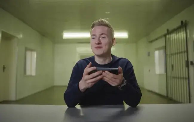 Jak sprzedawać dragi w sieci na faktach – prawdziwa historia dealera