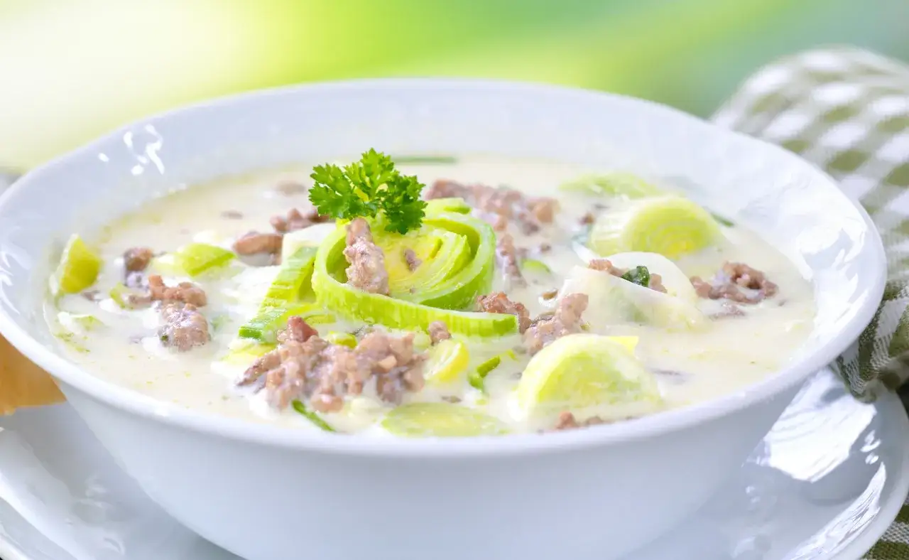 Jak dodać serek topiony do zupy i uzyskać wyjątkowy smak