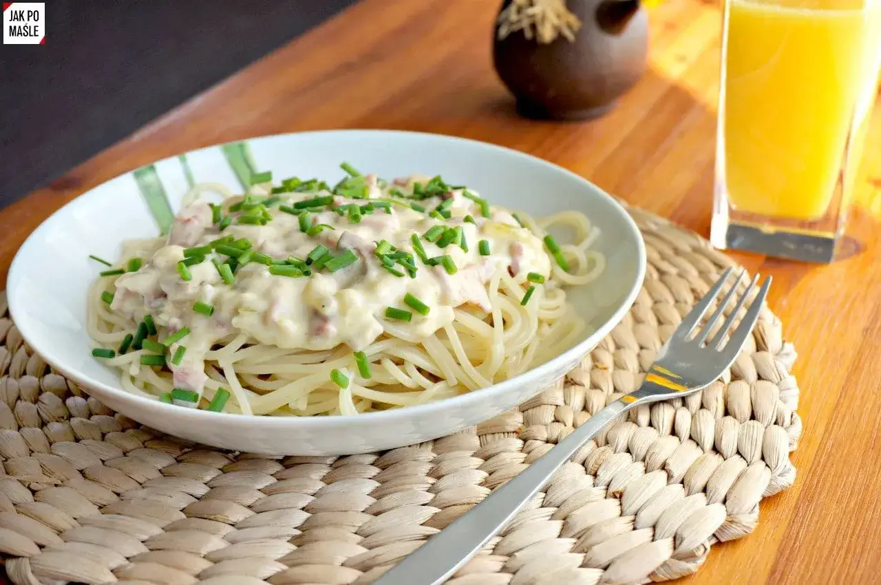 Sos nie klei się do makaronu? Oto 3 proste triki!