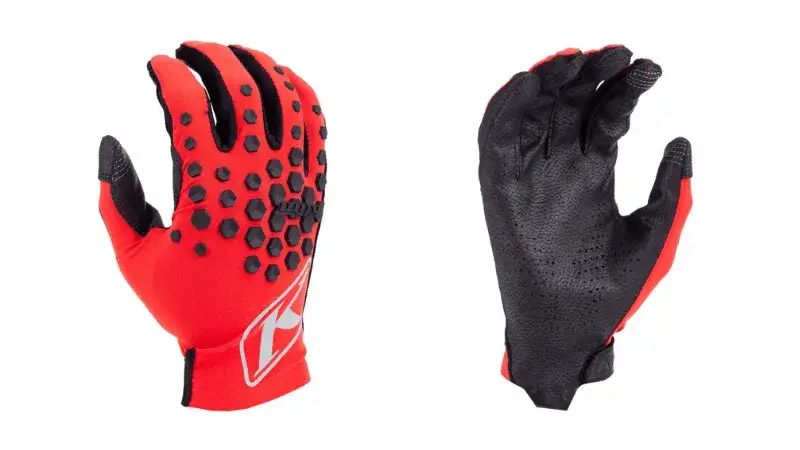 Jak rozciągnąć rękawice motocyklowe i uniknąć dyskomfortu