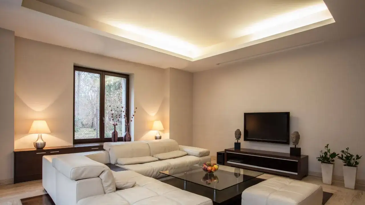 Jak wyrównać sufit w bloku i uniknąć kosztownych błędów