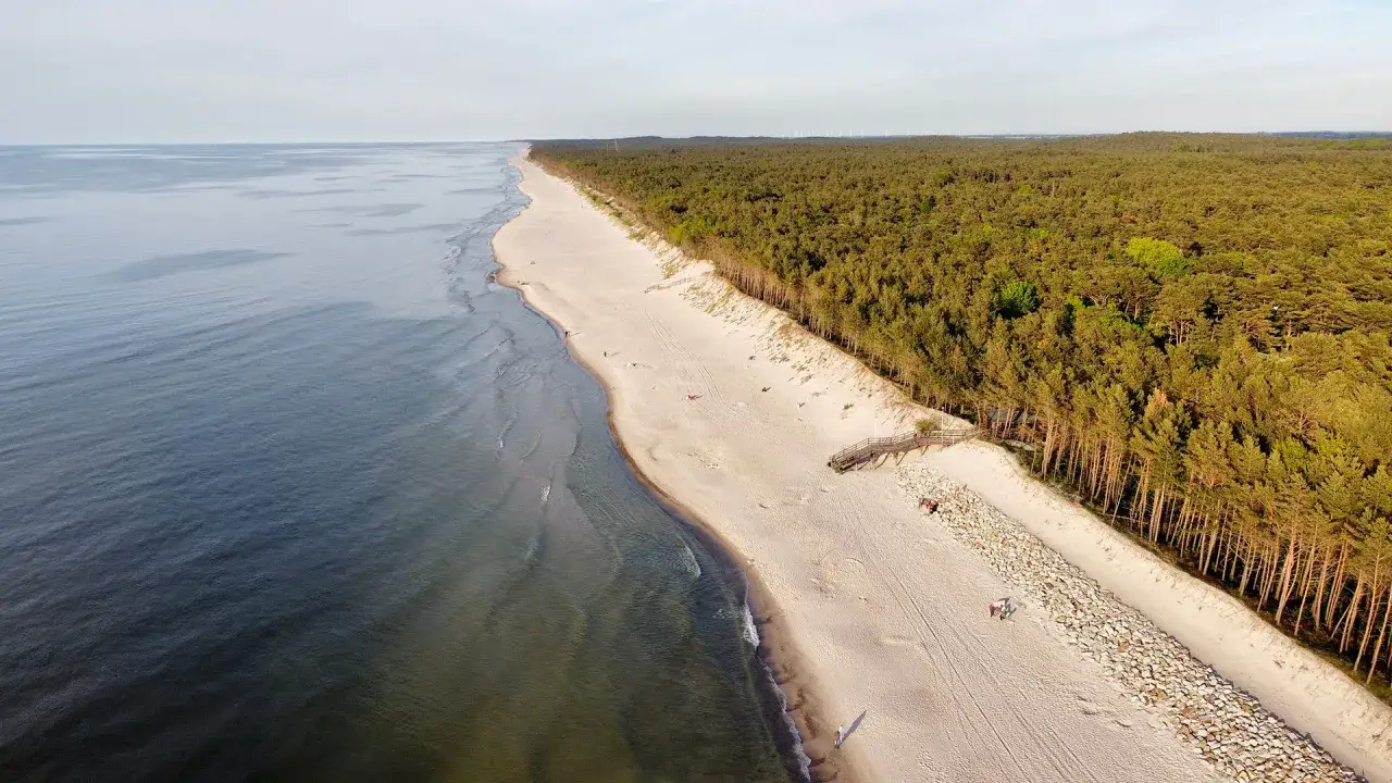Pogorzelica: Gdzie zjeść? Moje sprawdzone miejsca i porady!
