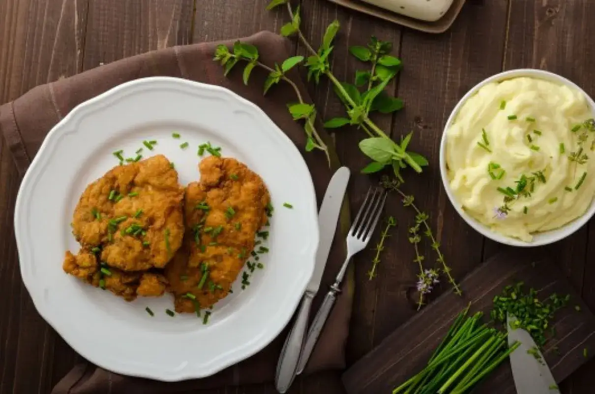 Zapiekanka Magdy Gessler: Biała kiełbasa i jajko. Przepis i triki mistrzyni!