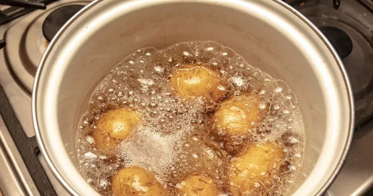 Jak zrobić, żeby ugotowane ziemniaki nie czerniały - sprawdzone metody