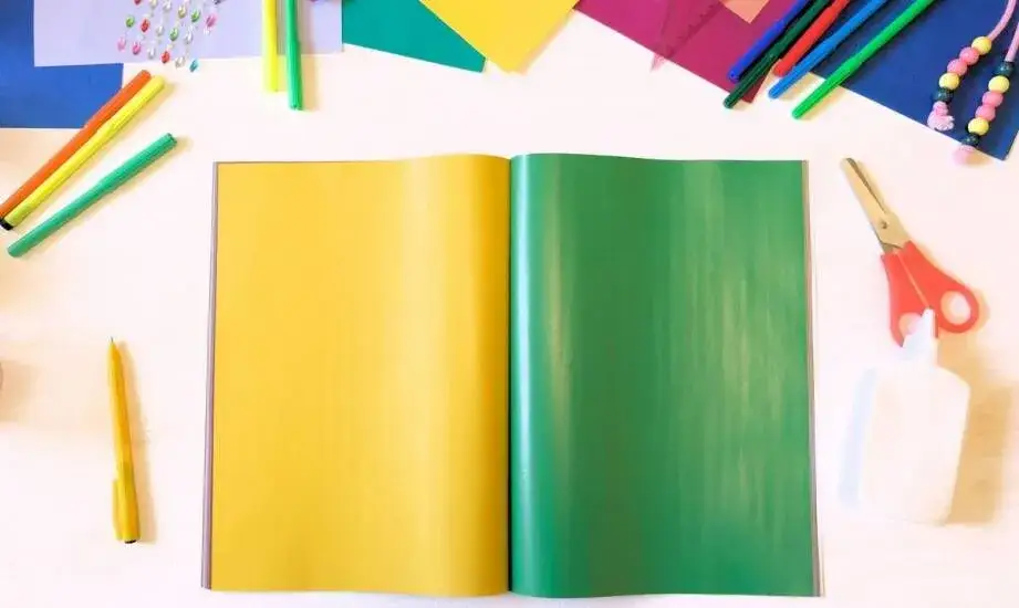 Jak ozdobić zeszyt do informatyki - kreatywne pomysły na dekorację