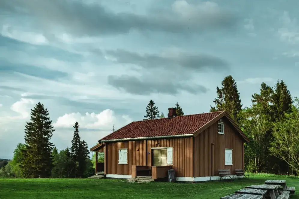 Ogrzewanie starego drewnianego domu: Jaki system wybrać?