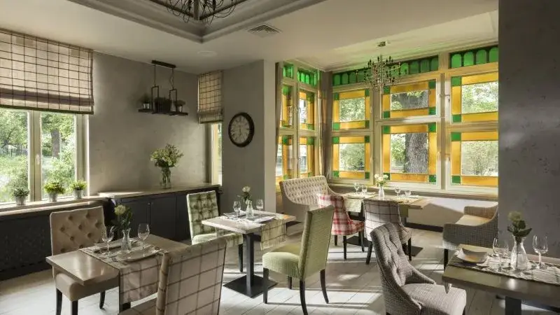 Gdzie zjeść w Kamiennej Górze? Odkryj najlepsze lokale gastronomiczne