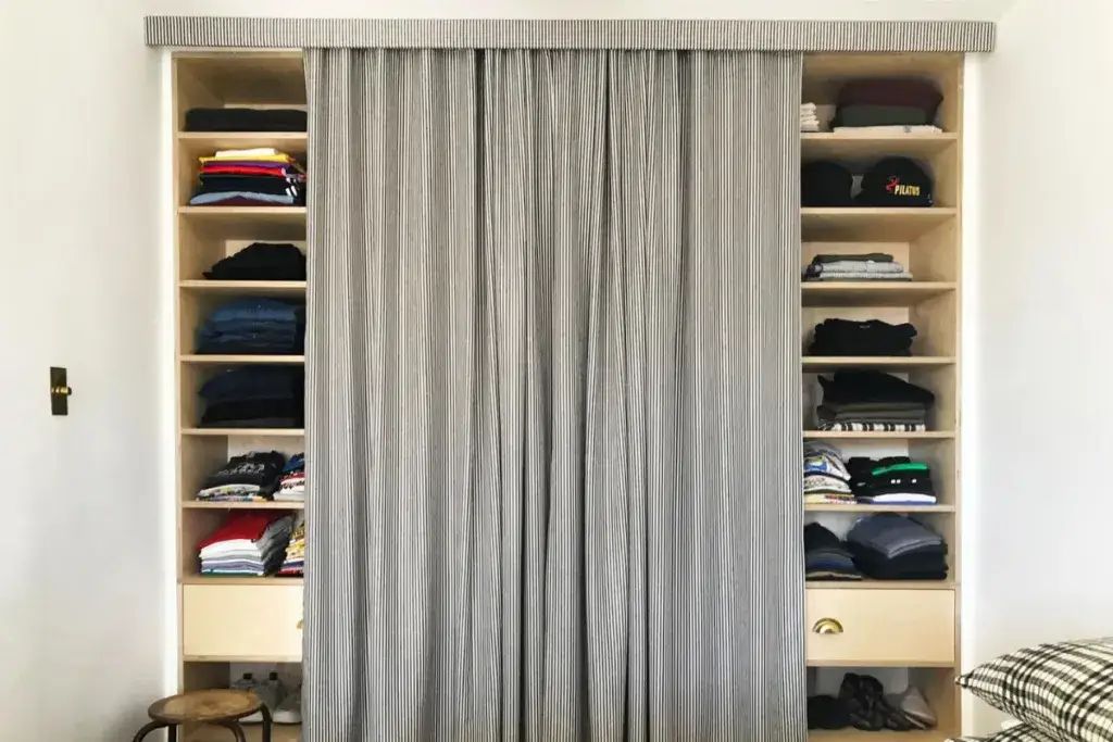 Alternatywy dla drzwi do szafy – nowoczesne rozwiązania, które zmienią twoje wnętrze