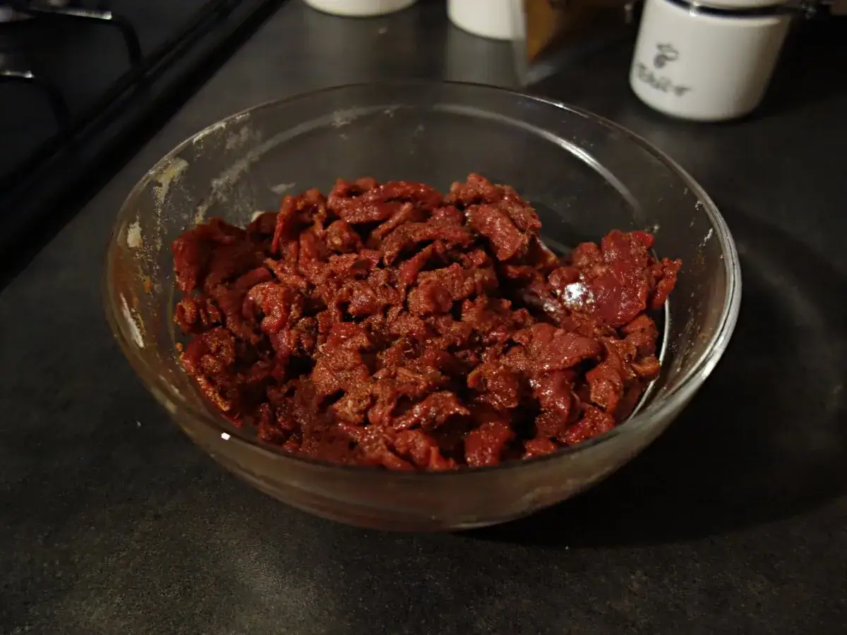 Wołowina w 5 smakach – przepis na wyjątkowe danie azjatyckie