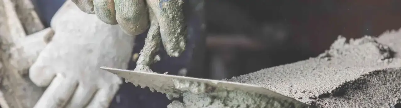 Jak przygotować zaprawę cementową krok po kroku – uniknij błędów i oszczędź czas