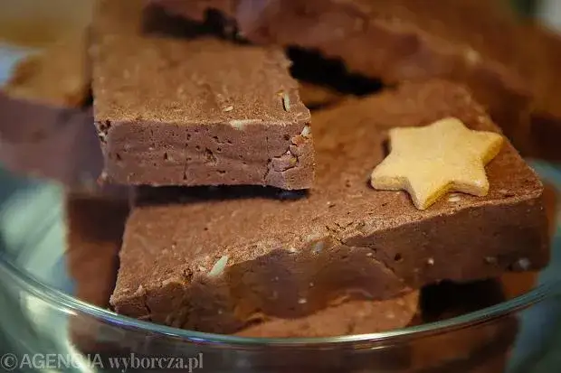 Jak zrobić idealny blok czekoladowy? Przepis, triki i wariacje PRL