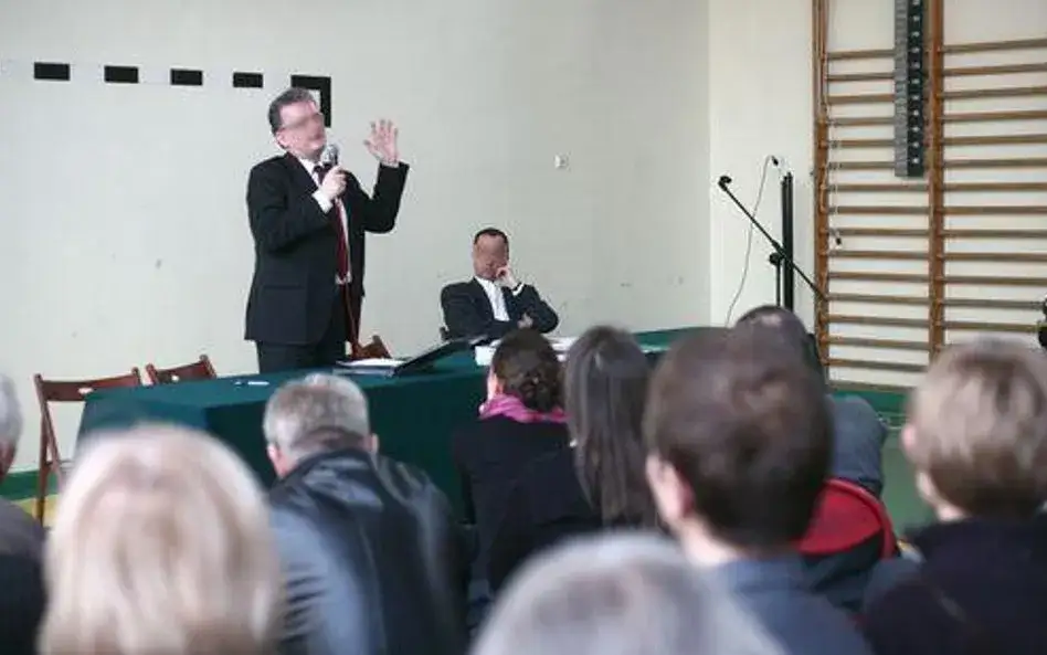 Wynagrodzenie prezesa spółdzielni: Jawne? Poznaj swoje prawa!