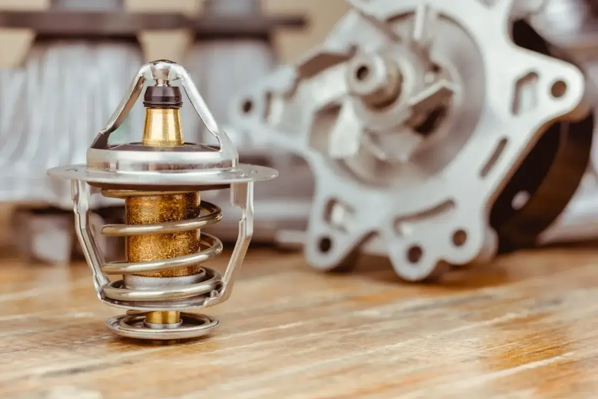 Jak sprawdzić termostat w samochodzie i uniknąć kosztownych napraw