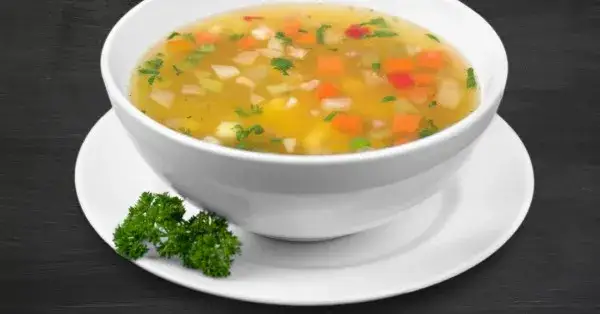 Jakie zioła do zupy jarzynowej? Sekrety smaku i idealne kompozycje