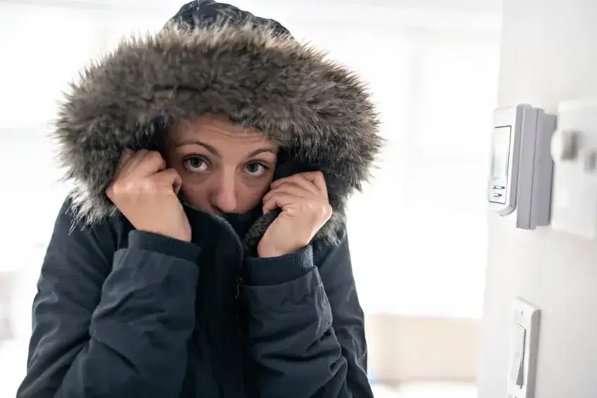 Od kiedy ogrzewanie w bloku? Sprawdź, by nie marznąć tej zimy