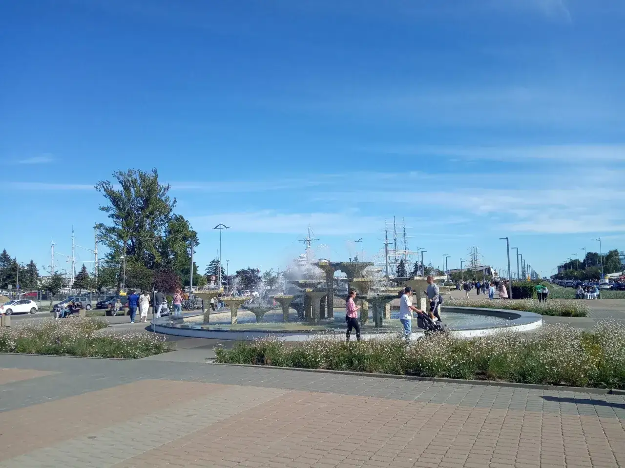 Gdzie najbliżej nad morze z Torunia? Odkryj najlepsze miejsca i trasy