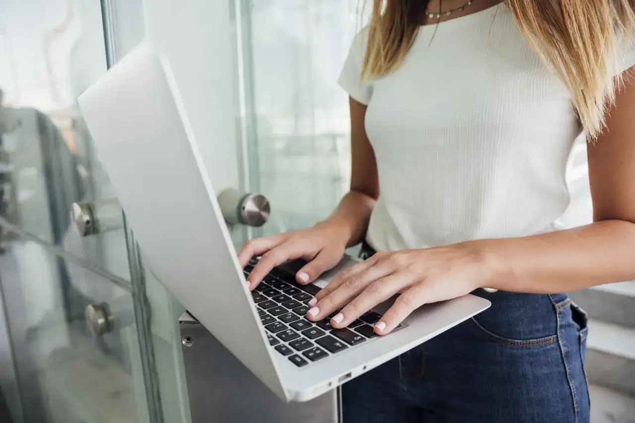 Jak wybór domeny wpływa na sukces w internecie?