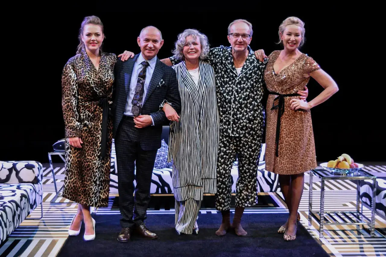 Obsada spektaklu pomoc domowa – kto występuje w tej farsie?