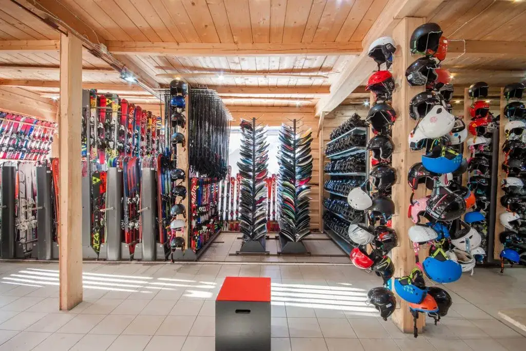 Wypożyczalnia sprzętu narciarskiego Białka Tatrzańska – najlepsze oferty i lokalizacje
