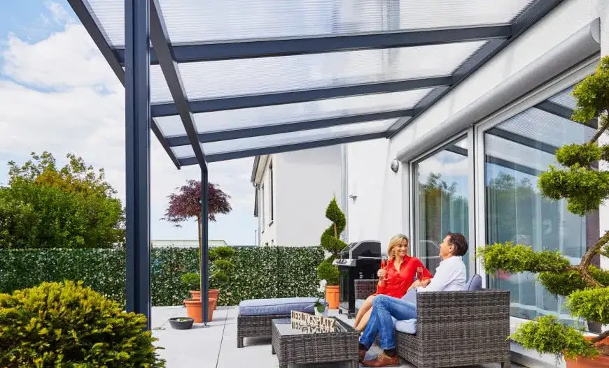 Dobudowa tarasu do domu: poradnik od formalności po koszty 2026