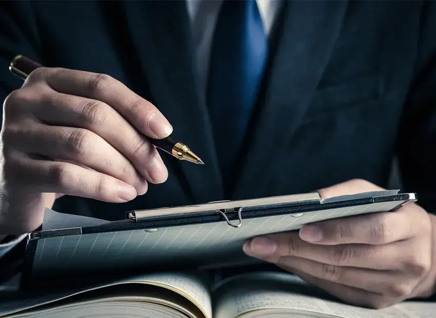 Ile kosztuje porada prawna w Płocku? Sprawdź ceny i opcje.