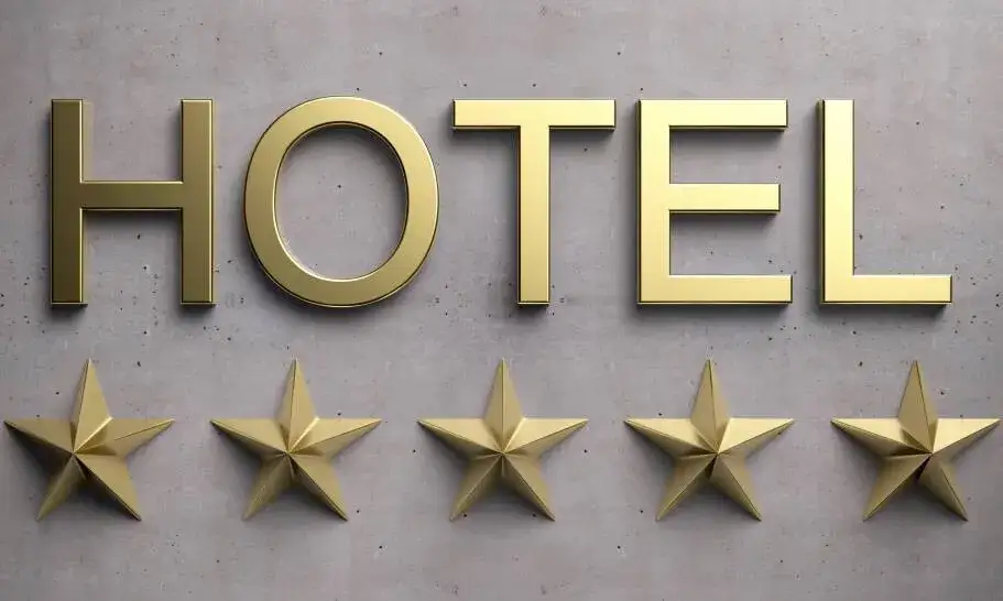Co oznaczają gwiazdki w hotelu? Zrozum ich znaczenie i standardy