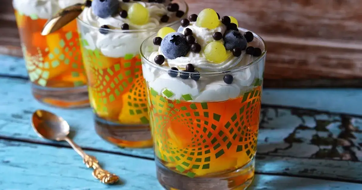 Galaretka w kuchni: 30+ pomysłów na desery i dania wytrawne!