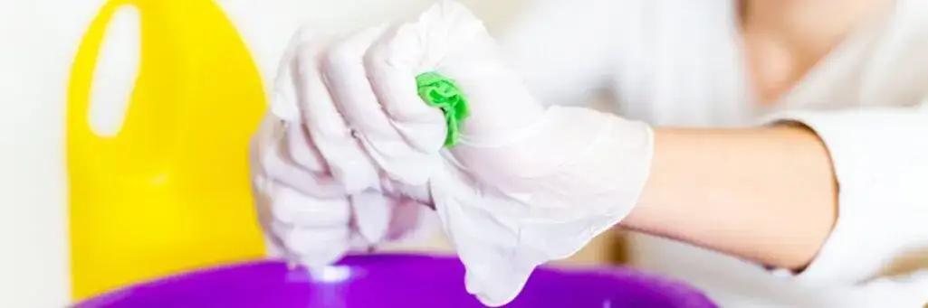 Najskuteczniejsze sposoby przywracania bieli ubraniom - sprawdzone metody