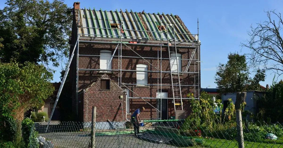 Dofinansowanie do dachu 2026: Azbest, ocieplenie i ulgi jak skorzystać?