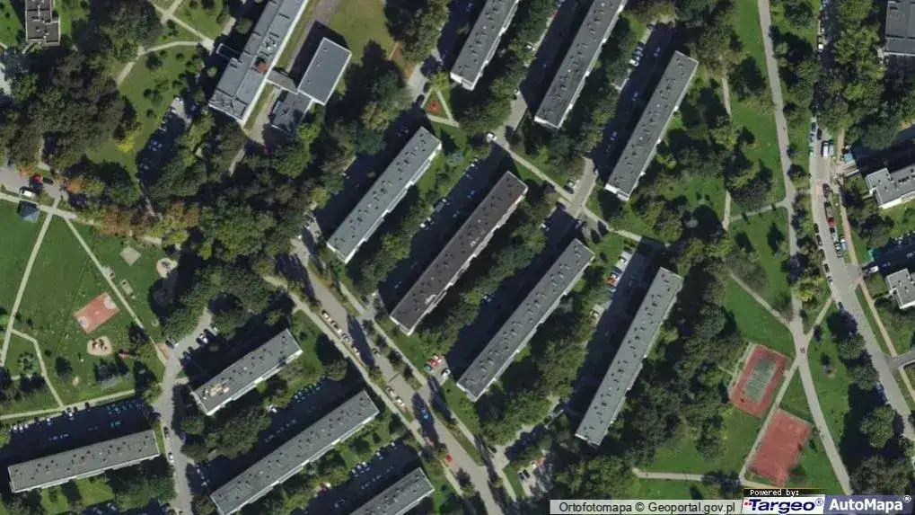 Jak dojechać na Osiedle Złotego Wieku w Krakowie? Wybierz opcję!