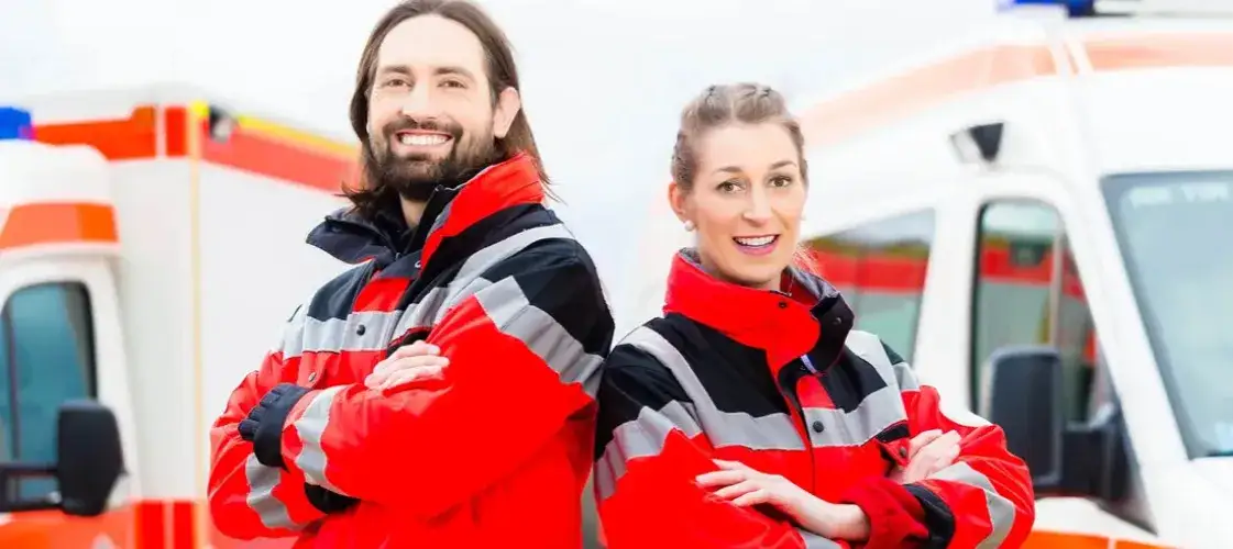Ratownik medyczny: Gdzie możesz pracować? Pełne spektrum kariery