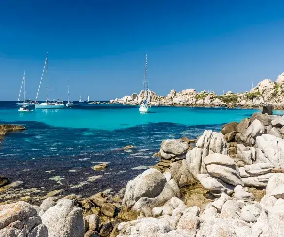 Korsyka: Gdzie leży? Morze Śródziemne, Francja wszystko o wyspie