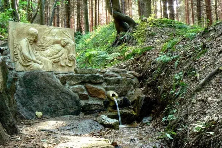 Lichkov atrakcje: Odkryj niezapomniane miejsca i ukryte skarby