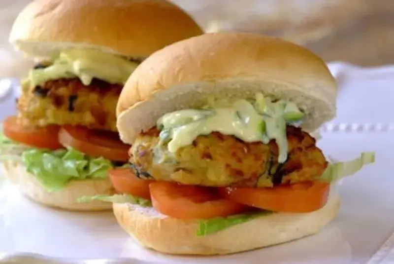 Jak zrobić hamburgery z mielonego, które zaskoczą Twoich gości