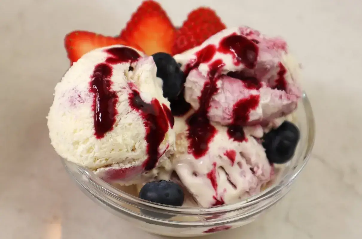 Lody owocowe w domu: kremowe, bez kryształków! Sprawdź przepisy