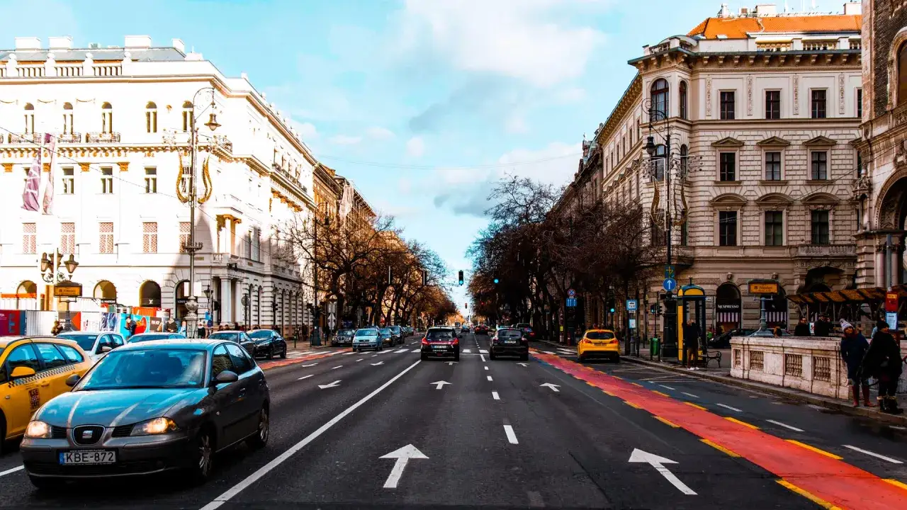 Jaka jest waluta w Budapeszcie? Uniknij kosztownych błędów w podróży