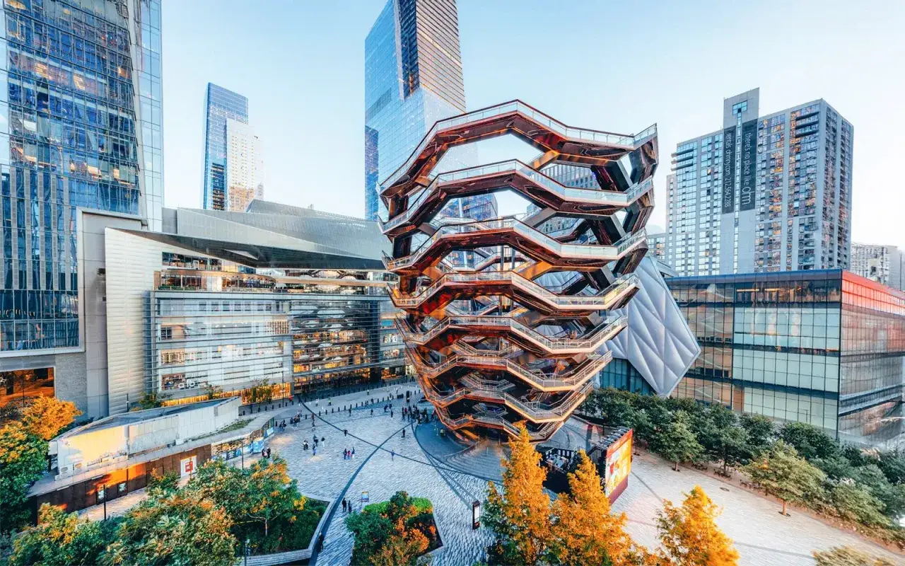 Odkryj atrakcje w pobliżu: Twój mobilny przewodnik po okolicy