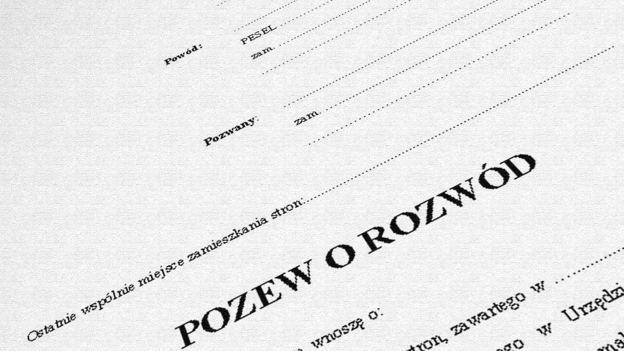 Fragment dokumentu "Pozew o rozwód". Widać pola na dane powoda, pozwanego, PESEL, ostatnie wspólne miejsce zamieszkania stron. Dokument dotyczy wniosku rozwodowego za porozumieniem stron.