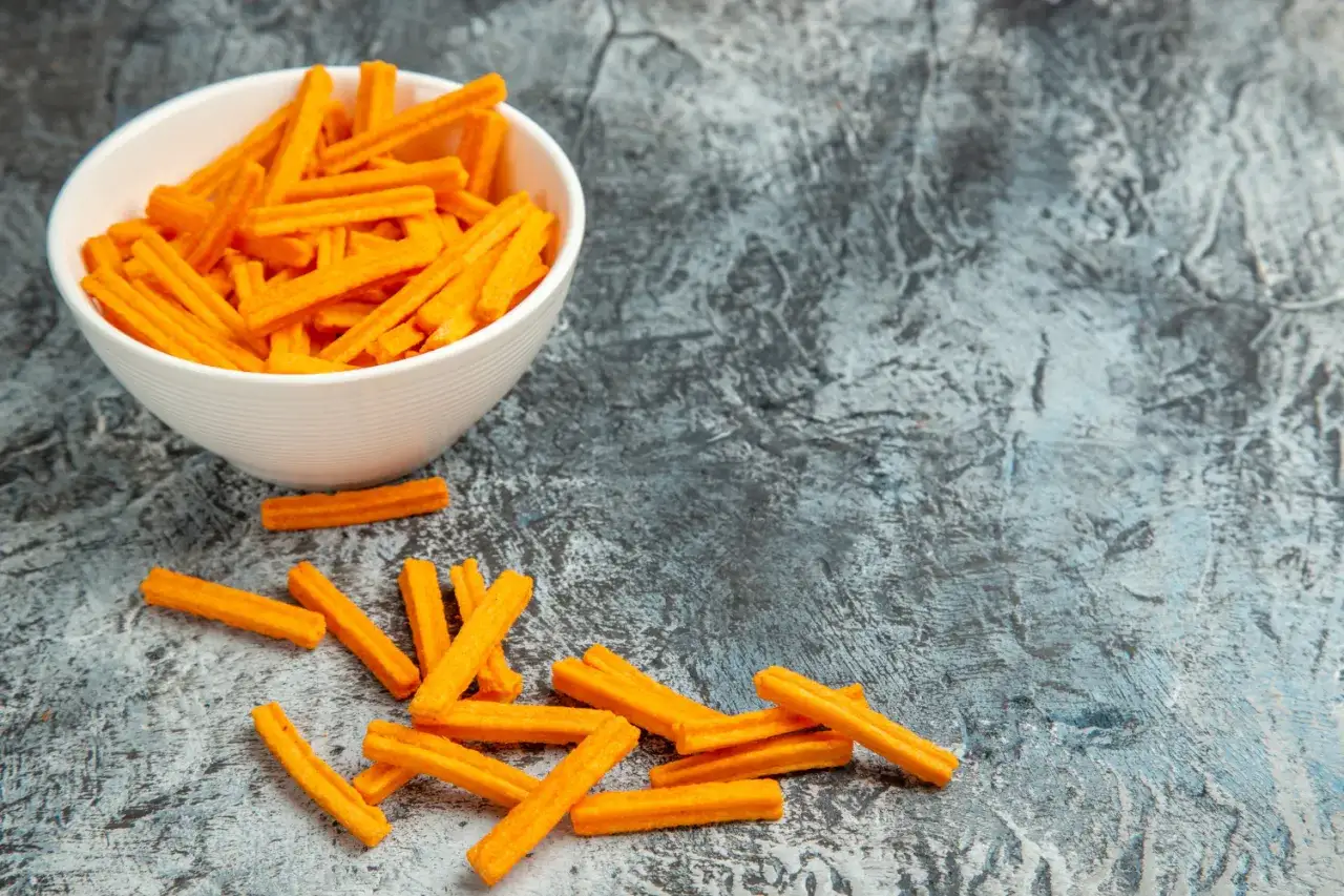 Frytki: 96 czy 450 kcal? Sprawdź, ile mają i jak je odchudzić.