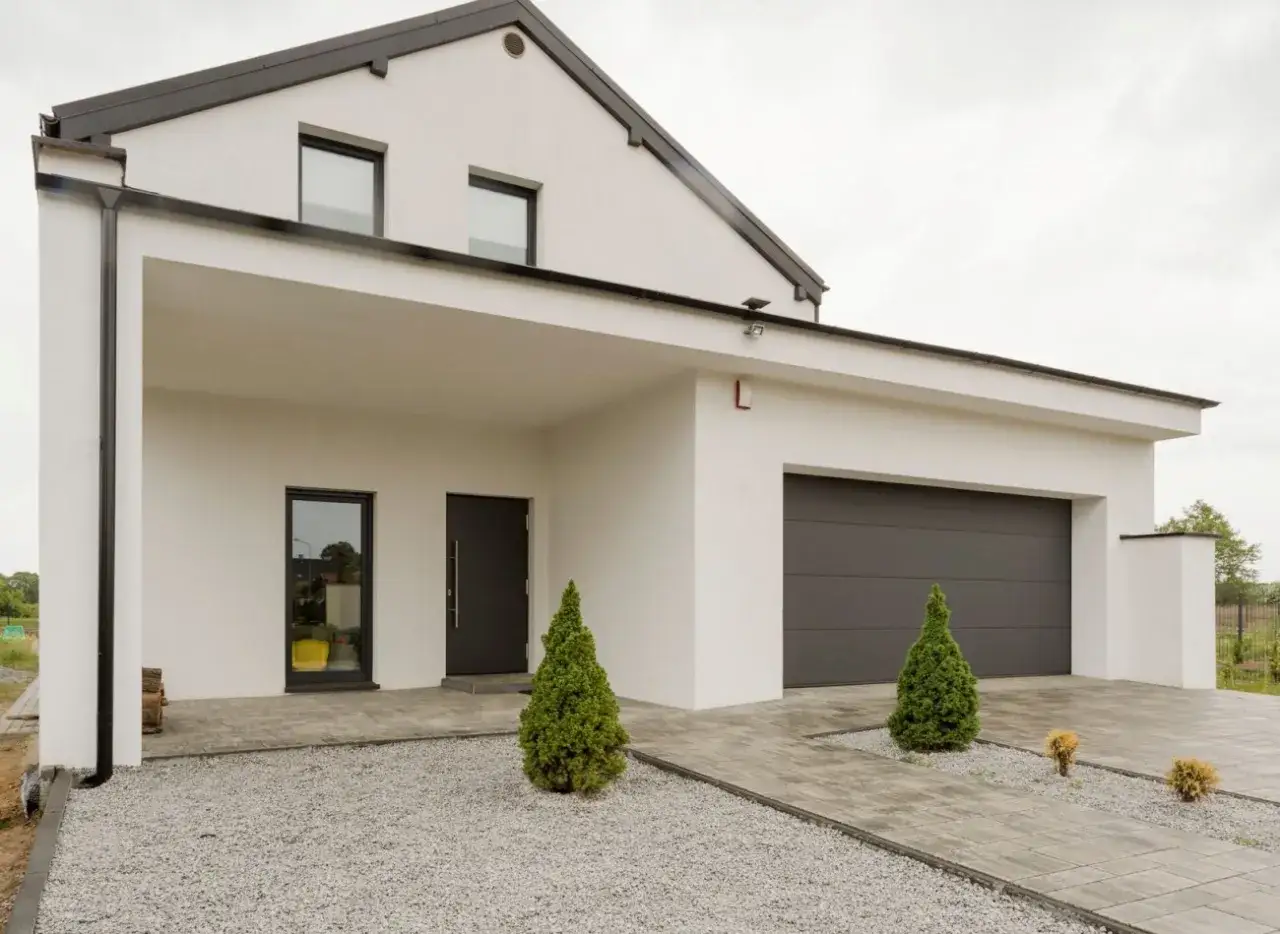 Ile kruszywa na podjazd? Oblicz dokładnie, uniknij strat materiału