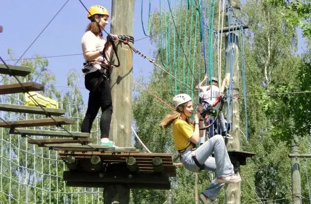Kaszuby: Parki linowe dla dzieci który wybrać? Poradnik