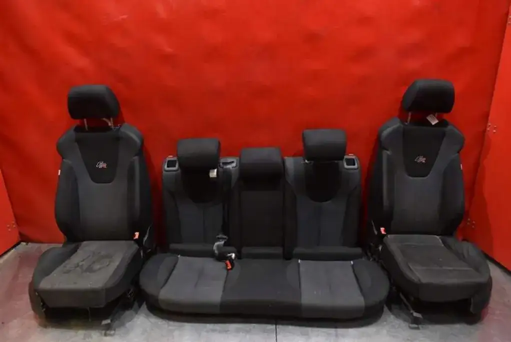 Podgrzewane fotele Seat Leon 1 – komfort i bezpieczeństwo w każdej jeździe