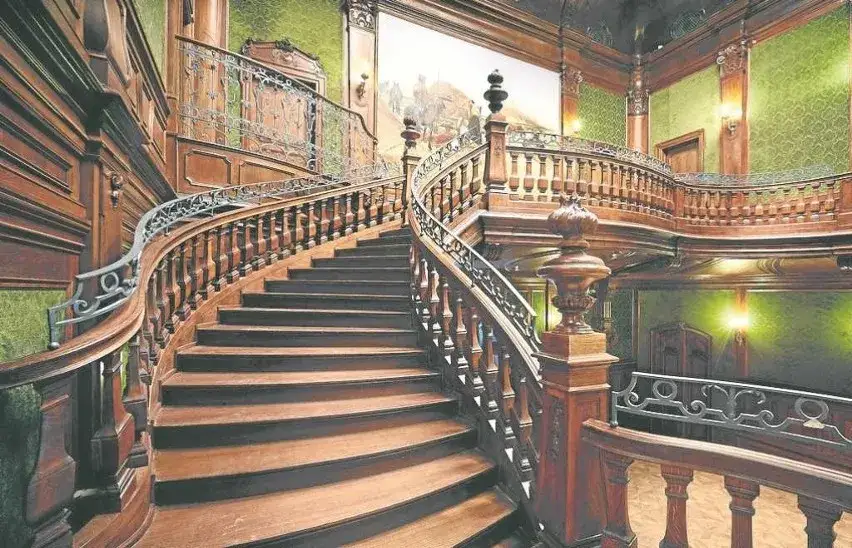 Pałac Goetza w Brzesku - fascynująca historia i ukryte tajemnice