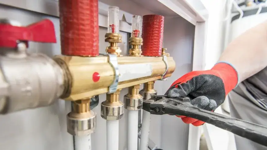 Zawór dopuszczający wodę do CO – jak uniknąć problemów z instalacją